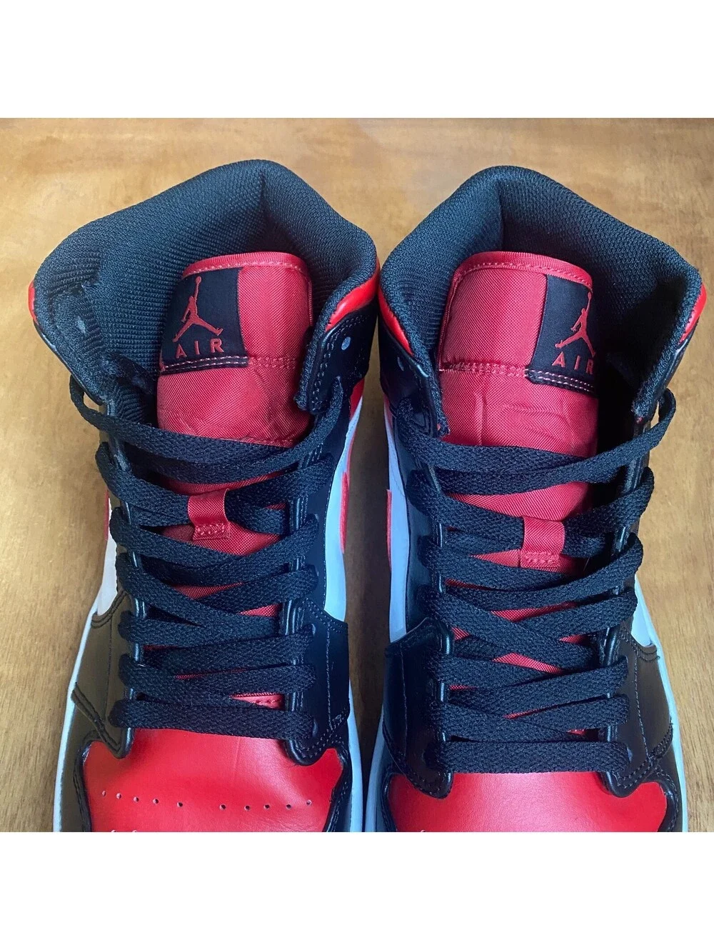 Nike Air Jordan 1 Mid Bred Toe Shoes Mens 10.5 Black Fire Red White 554724-079